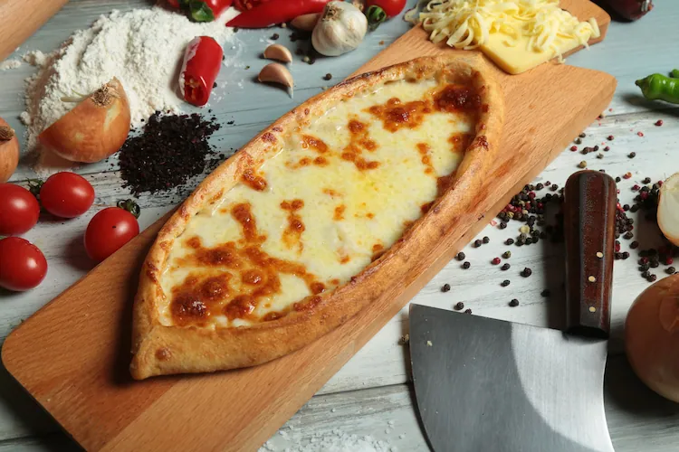 Kaşarlı Cantık