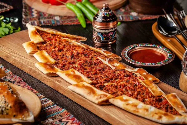Kıyamalı Pide