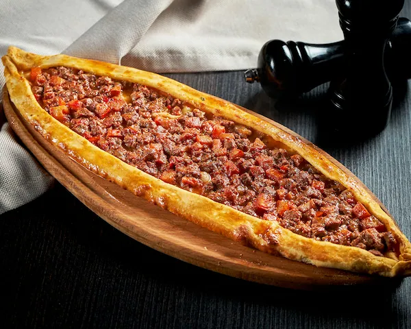 Kuşbaşılı Pide